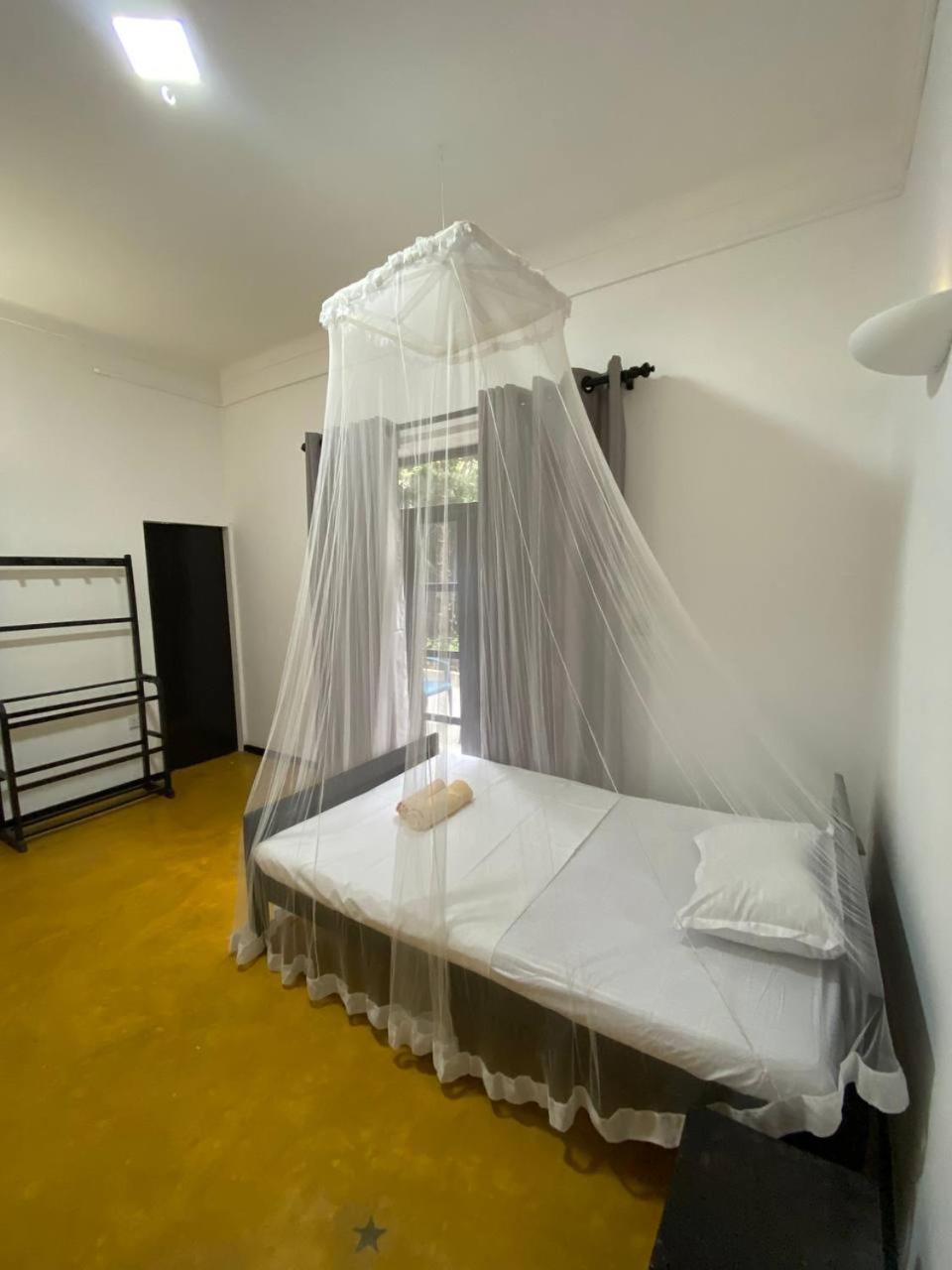 Pearl Villa Rooms&Hostel Unawatuna Esterno foto